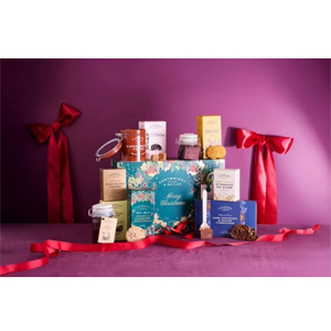 Free Moonpig Christmas Hamper
